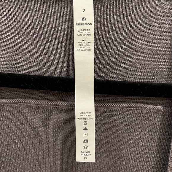 Lululemon City Street Cardigan barely worn - Picture 7 of 7